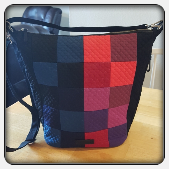 Vera Bradley Handbags - EUC Vera Bradley Carson Hobo Winter Patchwork Patt